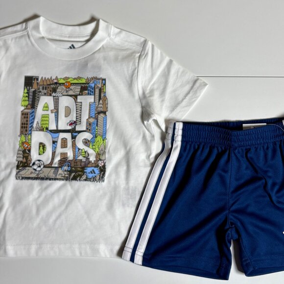 Adidas Kids Size 2T White Graphic Tee & 3-Stripes Short 2-Piece Set Boys OFFERSβ
- Picture 1 of 13